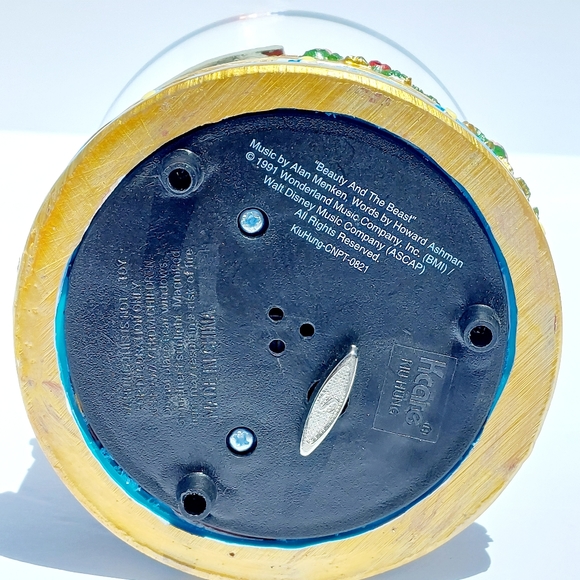 Disney Beauty and the Beast Snowglobe - Picture 5 of 6